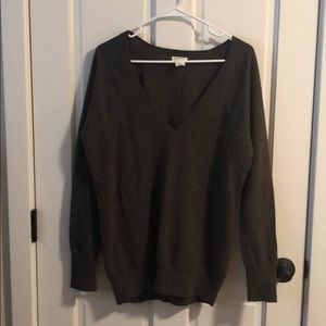 Club Monaco V neck cashmere sweater